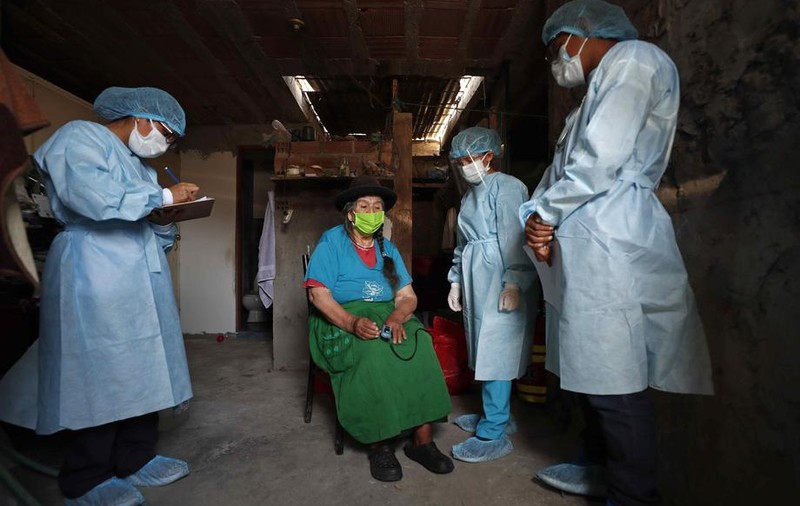 Peru, ţara cu cea mai mare rată a mortalităţii cauzate de COVID din lume. 200.000 de decese, de la începutul pandemiei