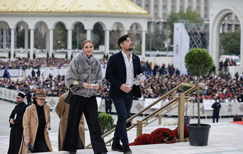 Daniel Pavel și soția Anna, prezenți la slujba de sfințire a Catedralei Naționale. Emoțiile i-au cuprins: „Am primit o navă amiral a ortodoxiei românești”