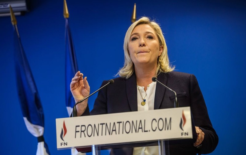 Alegeri prezidențiale în Franța | Macron şi Le Pen au scăzut în sondaje