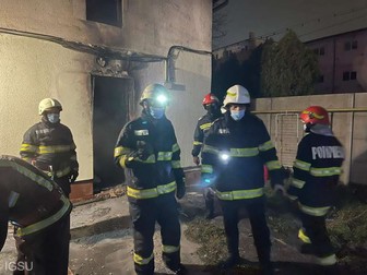 La Spitalul Județean din Ploiești doi pacienți au murit în incendiul izbucnit la Secția de boli infecțioase. Foto: IGSU