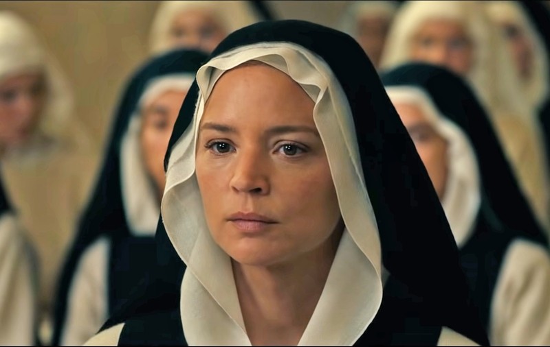 Corespondență din Franța. Povestea călugăriței din filmul-șoc al Cannes-ului din acest an, „Benedetta”, de Paul Verhoeven