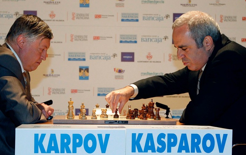 Marele campion de șah Gary Kasparov a venit la București: ”Nu e totul să ajungi campion mondial”