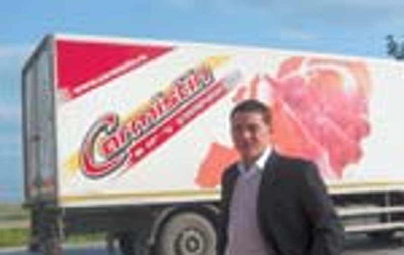 Si-a inceput afacerile cu un camion cu carne