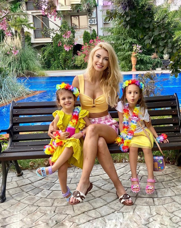 Cum se înțelege acum Andreea Bălan cu George Burcea, după despărțire: „El e prezent în viața fetelor atât cât se poate și atât cât își dorește”