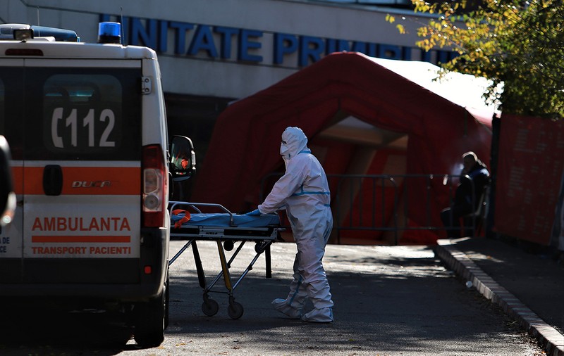 Bilanț COVID azi, 12 noiembrie. Peste 240 de cazuri noi și 5 decese, în ultimele 24 de ore