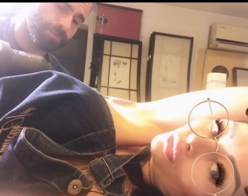 Brigitte Sfăt s-a tatuat. Ce și-a făcut în apropierea sânilor | FOTO & VIDEO