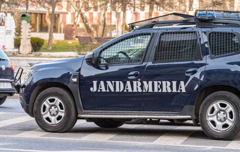 Sindicatul „Diamantul” reclamă abuzuri la Jandarmii din Constanța: ture de 19 ore și subofițeri puși să monteze gresie