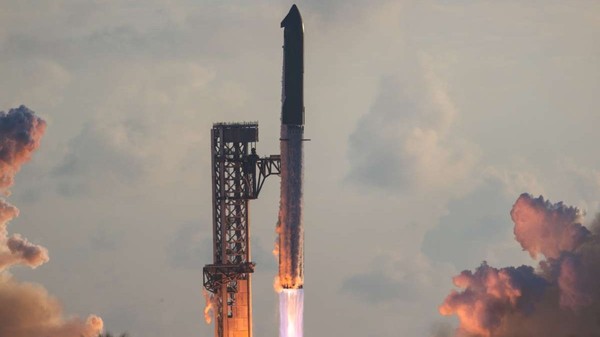 Una dintre lansările SpaceX Starship din 2026.