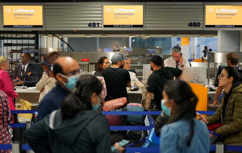 Haos cu zborurile Lufthansa, blocate de o defecțiune majoră a sistemului informatic: „Nu vă putem spune cât timp va dura”