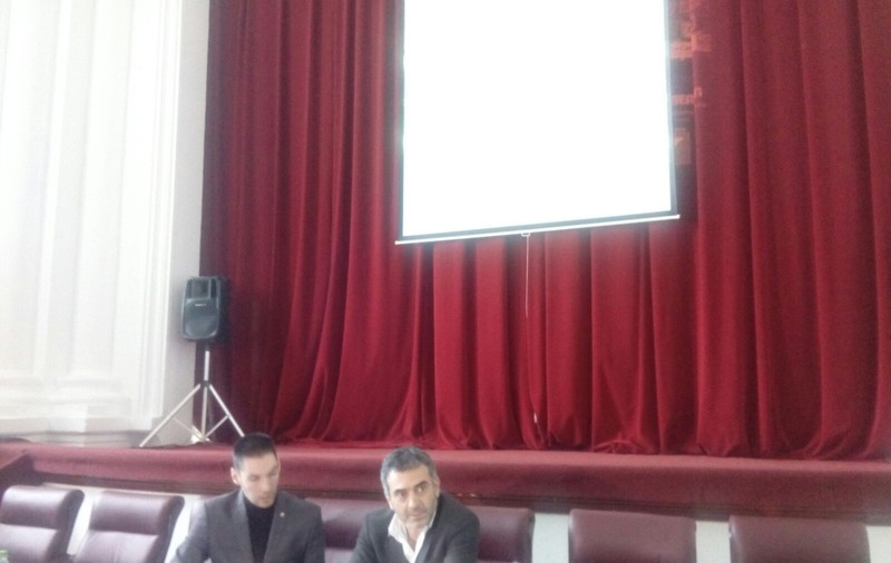 Premieră în România: Aplicaţie cu ajutorul căreia se pot măsura gropile sau denivelările drumurilor