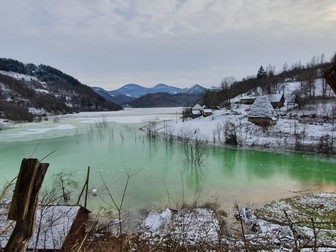 Culorile iernii, ciudate la Sașa, în Alba