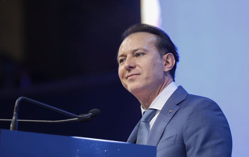 Cîțu, atac la adresa lui Orban în timpul discursului: „Eu nu voi purta niciodată o geacă pe care scrie PSD”