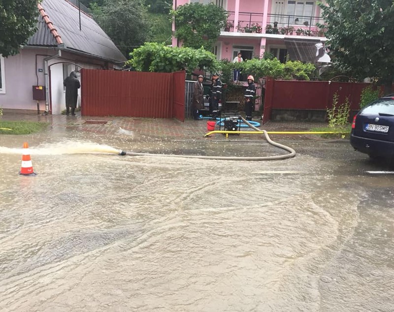 Inundaţiile au produs pagube în patru localităţi din Bistriţa-Năsăud, inclusiv în orașul Bistrița