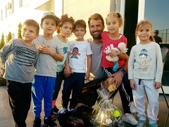 Radu Barbu predă tenisul copiilor