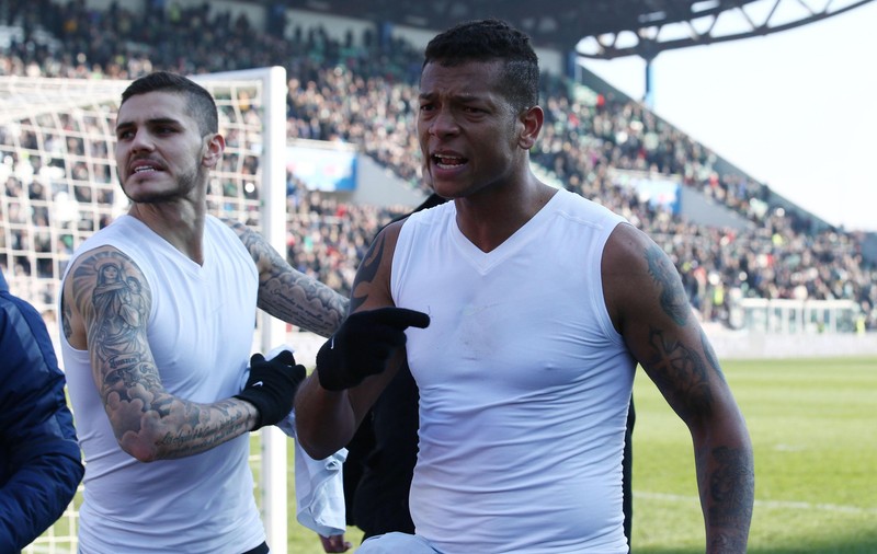 Scandal la Inter! Icardi și Guarin le-au aruncat vorbe grele ultrașilor