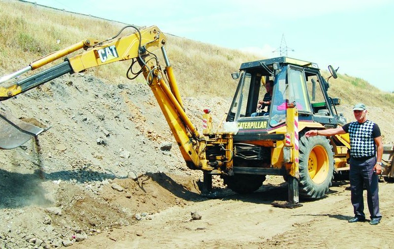 Hagi reface stadionul din Ovidiu