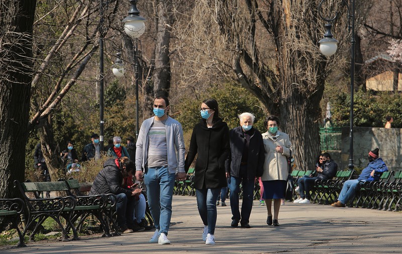 București, tot mai aproape de scenariul verde. Ce măsuri sunt relaxate când rata de infectare scade sub 1,5