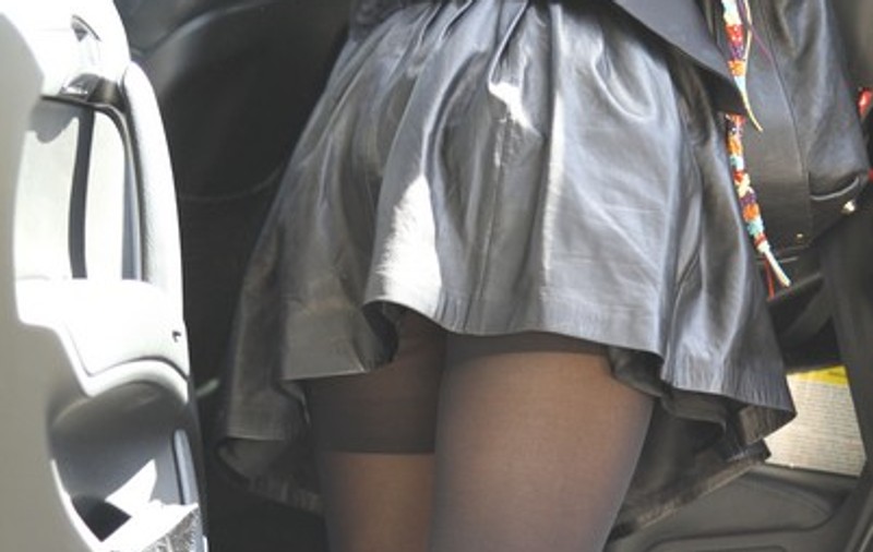 Jessica Alba nu e chiar o doamnă! Ne arată ce n-ar trebui să vedem! FOTO