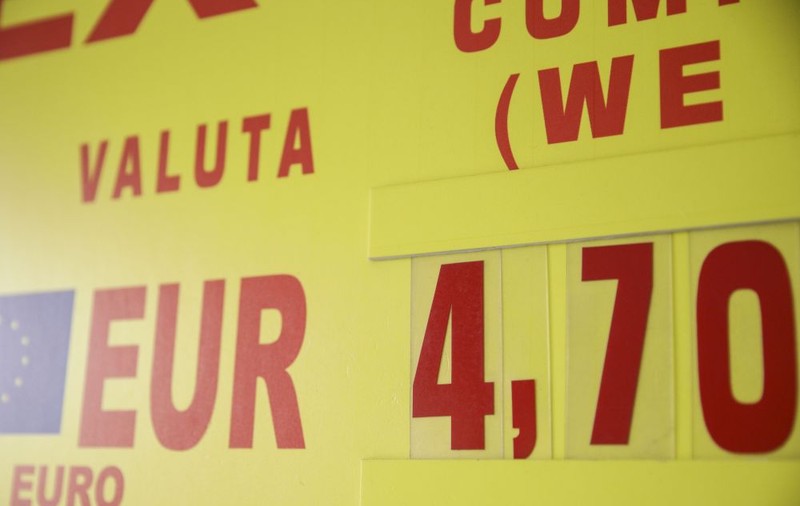 Euro a trecut oficial de 4,7 lei la cursul BNR