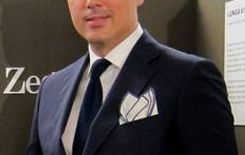 Alexandru Ciucu: “Se poartă pantalonii până la glezne și șosetele în contrast!“ Află care sunt CULORILE SEZONULUI!