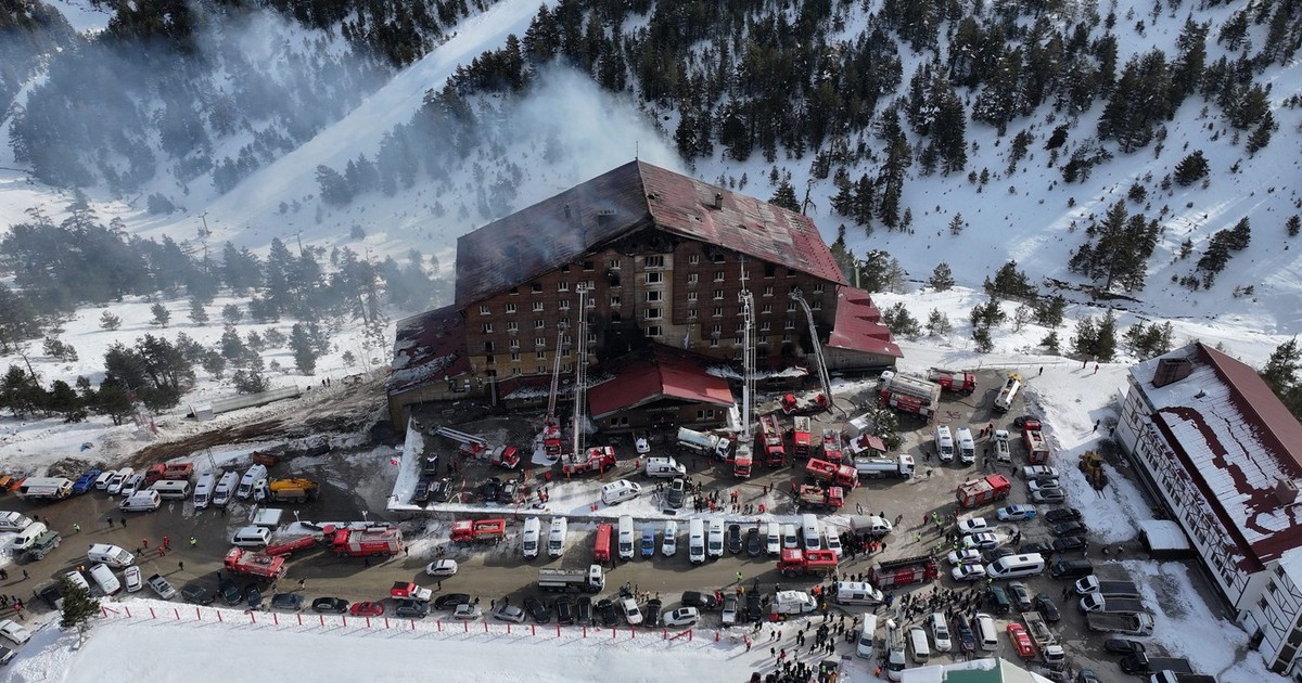 hotel care a ars ucigând 66 de oameni și rănind alți 51 de oameni