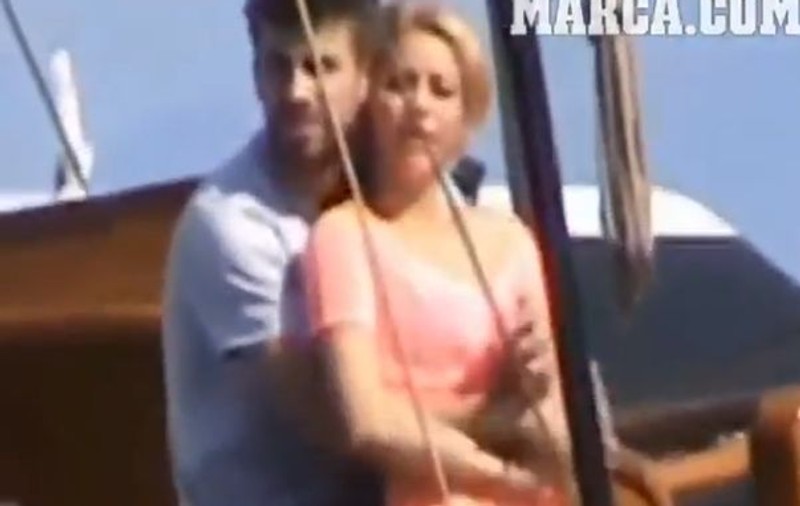 Video | Shakira și Pique, tandri pe un yacht de lux