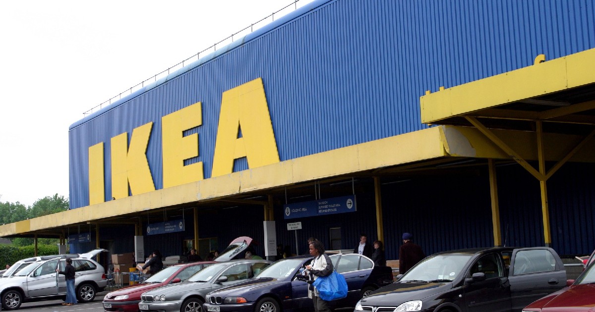parcarea unui magazin Ikea