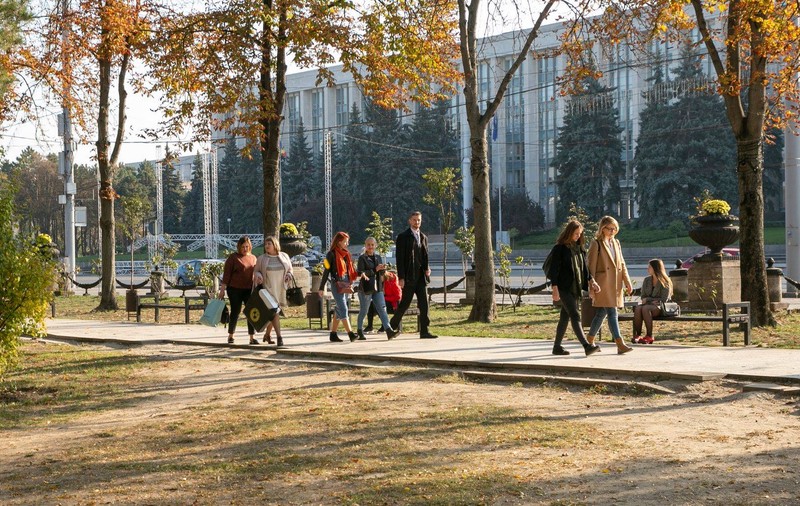 Vremea se încălzește ușor în weekend. Prognoza meteo pentru  2 și 3 noiembrie