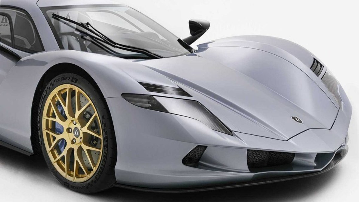 Acest hypercar bate la accelerație orice mașină produsă vreodată