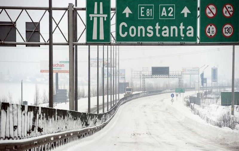 Circulația pe A2 a fost închisă din cauza ploii înghețate