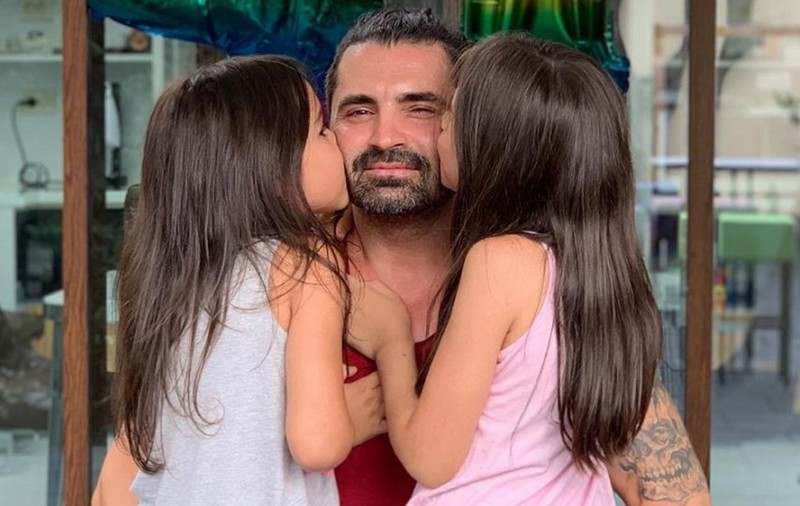 Pepe, în vacanță cu fiicele sale și noua iubită. Ce destinație au ales și cum au fost surprinși