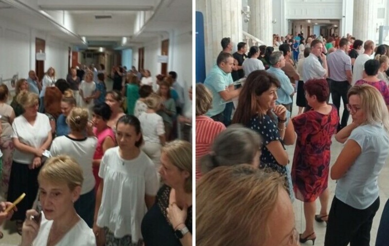 Protestul angajaților de la Finanțe. Cinci promisiuni obținute în urma negocierilor cu ministrul Boloș