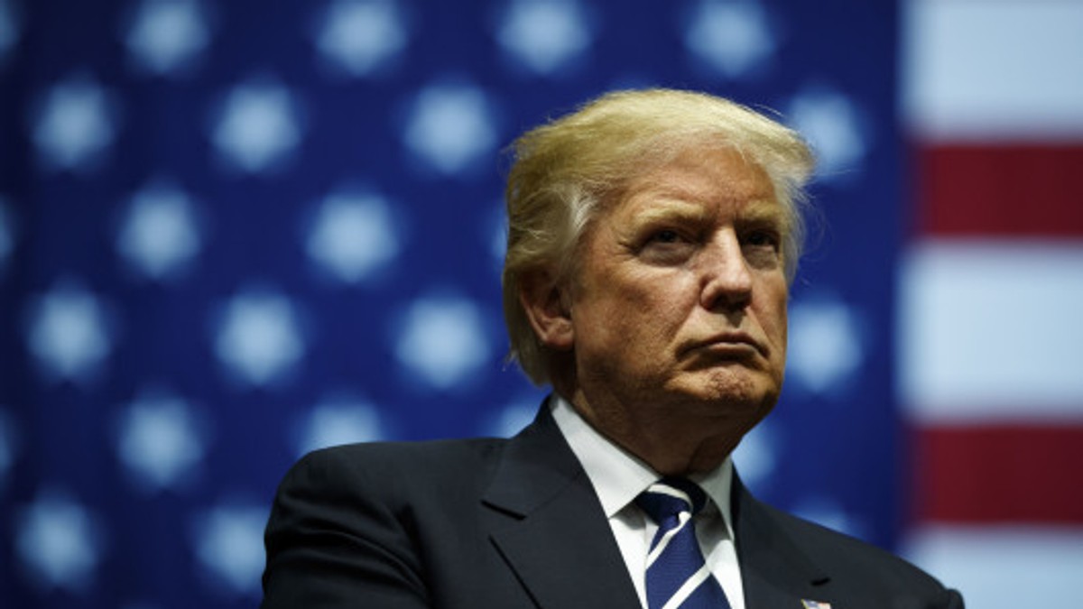 Trump se apără de acuzațiilor de instabilitate psihică
