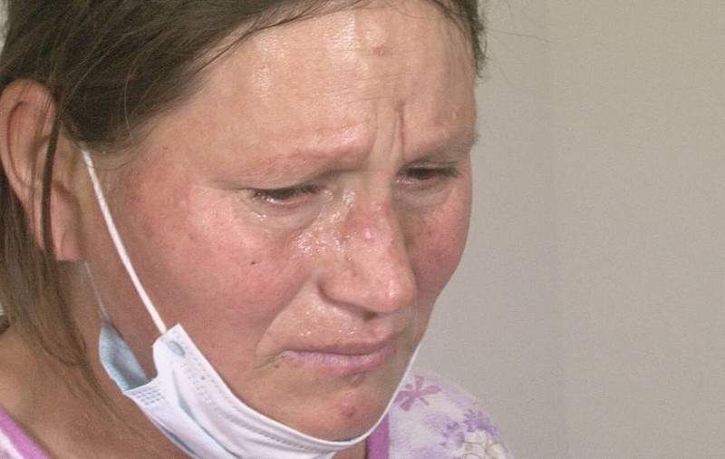 O femeie din judeţul Vaslui a născut o fetiţă perfect sănătoasă într-un grajd!