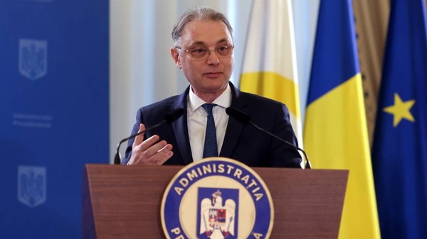 Luca Niculescu, propunerea de premier a lui Nicușor Dan, este secretar de stat în MAE și coordonatorul aderării României la OCDE. Foto: Inquam Photos / George Călin