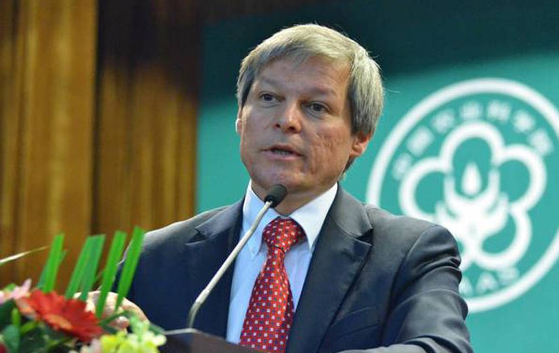 Dacian Cioloş a anunțat că nu va schimba structura Guvernului