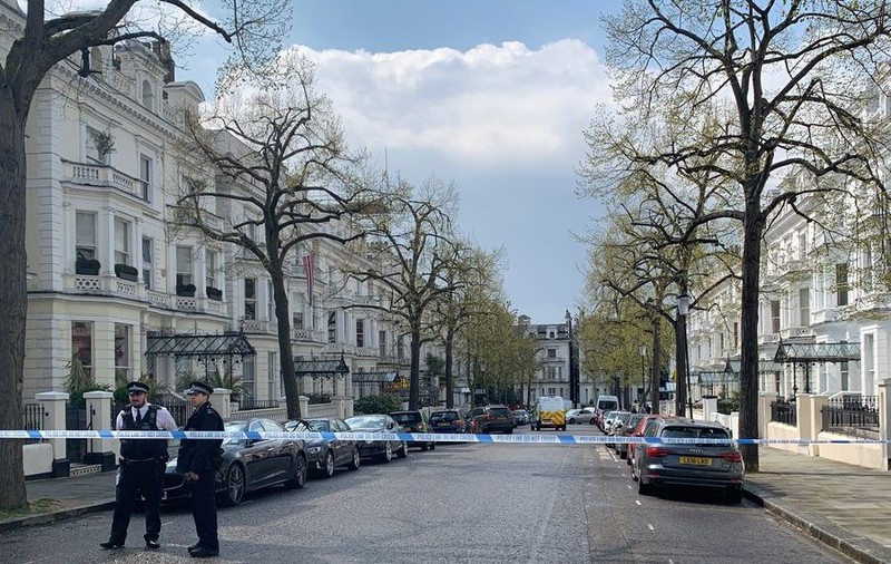 Focuri de armă lângă Ambasada Ucrainei din Londra. Mașina ambasadorului a fost atacată