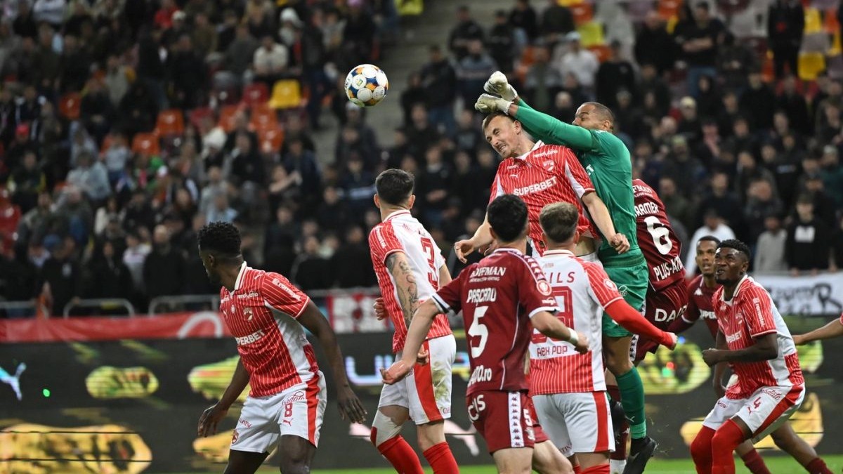 Fază meciul dintre Dinamo Bucuresti si Rapid Bucuresti, din cadrul Play off-ului Superligii Superbet, desfasurat pe Arena Nationala din Bucuresti, duminica 26 aprilie 2026.