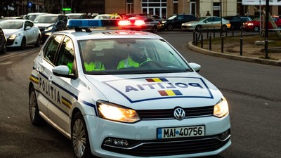 masina-autospeciala-politia-rutiera