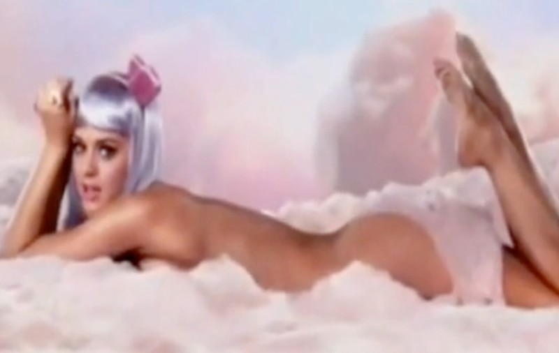 Katy Perry s-a măritat cu Russell în secret?