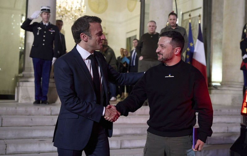 Piloții ucraineni vor fi pregătiți și în Franța, anunță Zelenski după o discuție cu Macron