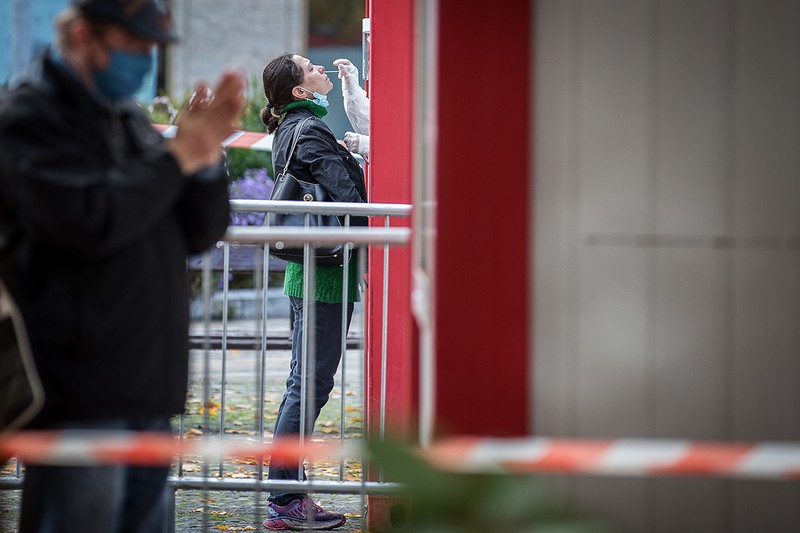 Testare în Bratislava, Slovacia. Foto EPA