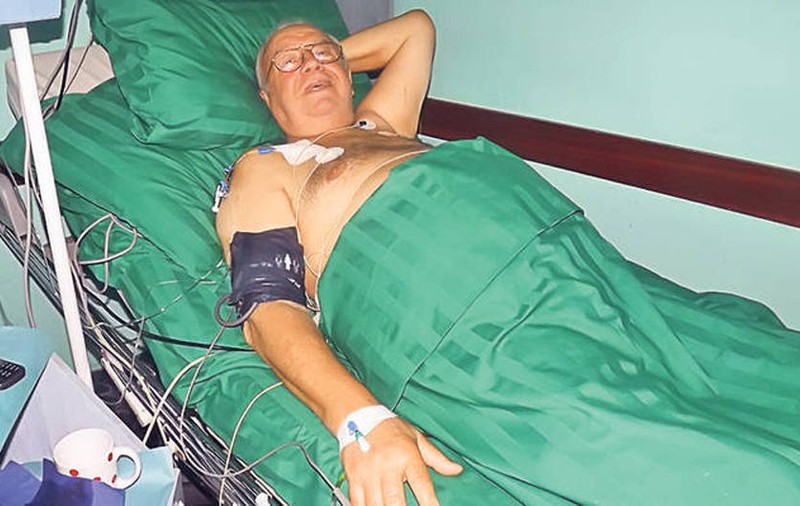 Arşinel RĂSPUNDE REPLICILOR NEMILOASE ale lui Bendeac: "Atacă un om AFLAT LA PĂMÂNT! Este RUŞINOS!"
