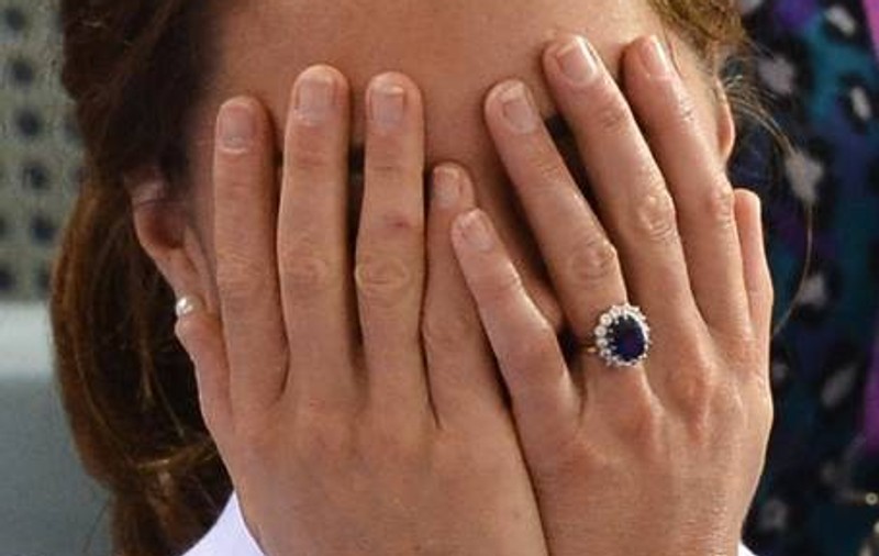 CEA MAI MARE JIGNIRE! Kate Middleton, moment penibil la cumpărături