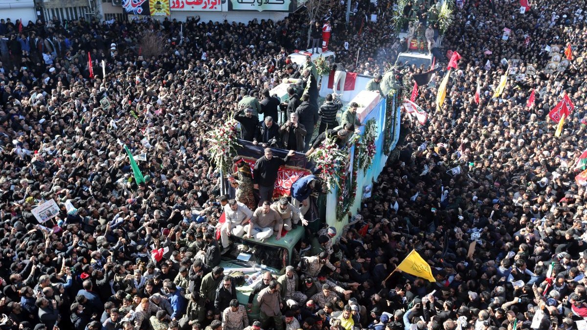 Morți și răniți la înmormântarea lui Soleimani FOTO: EPA