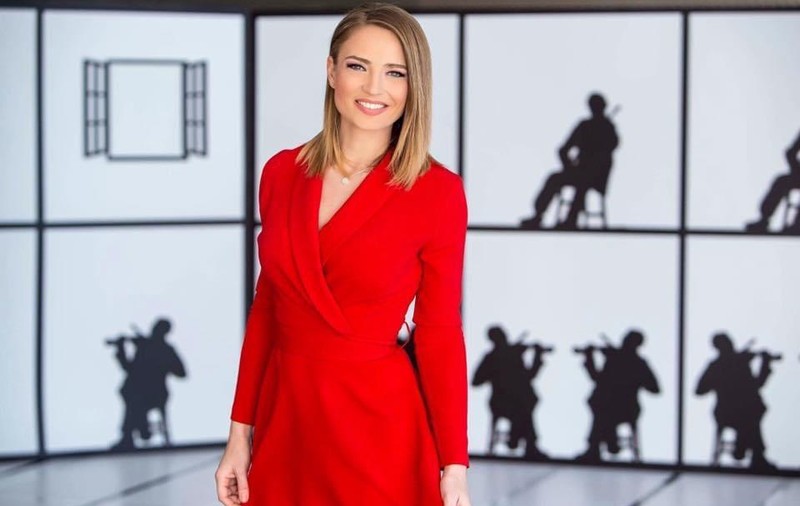 Cine e Andra Petrescu, noua prezentatoare de știri de la Antena 1. A revenit în televiziune după o pauză de 3 ani: „Partea financiară contează pentru oricine”
