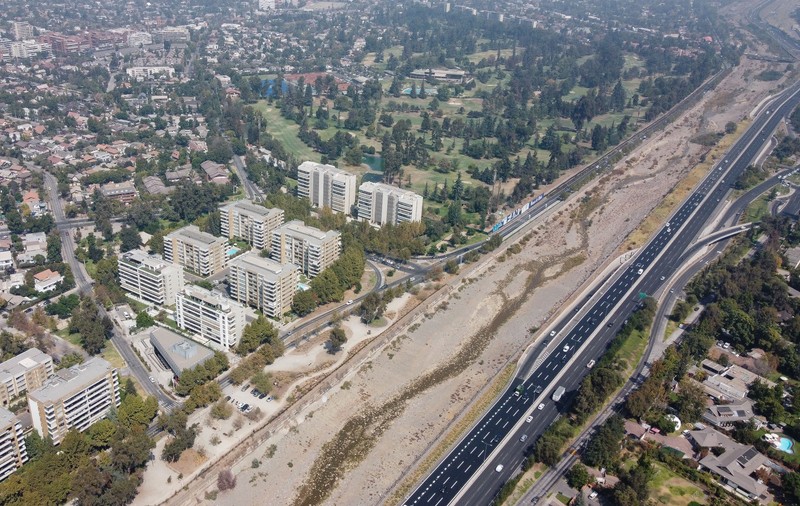 Chile anuntă măsuri fără precedent de raționalizare a apei, în capitala Santiago, după 13 ani de secetă