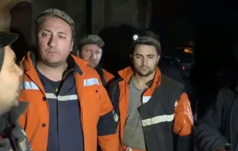 Manifestație la Lupeni pentru minerii care refuză să iasă din subteran de 48 de ore pentru că nu și-au primit salariile