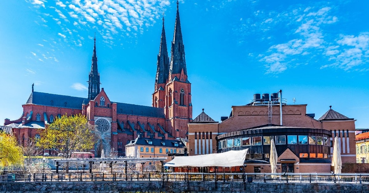 Catedrala din Uppsala, lângă râul Fyris din Suedia