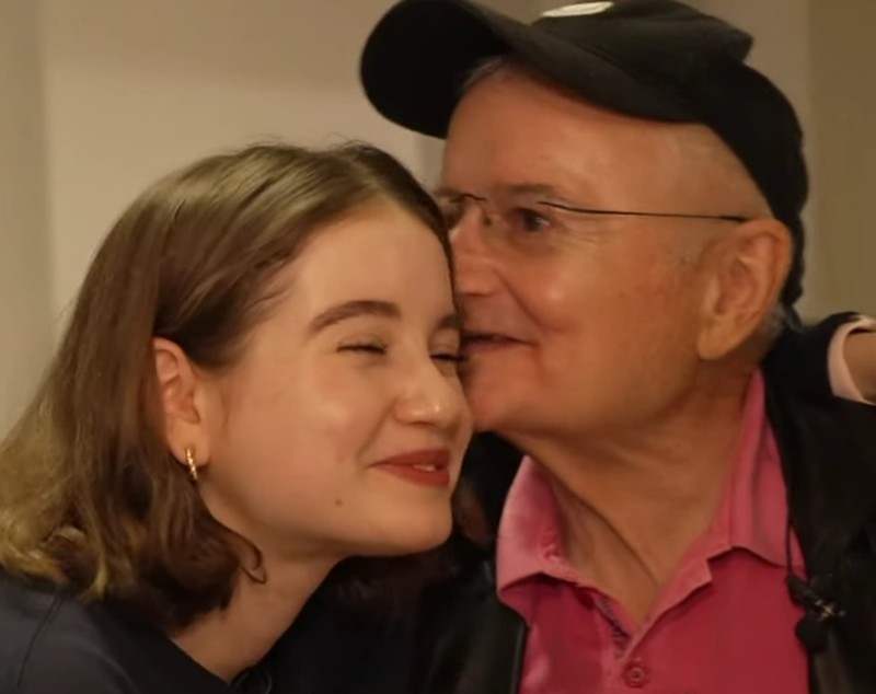 Irina Columbeanu și-a vizitat tatăl la azil. Cum au petrecut timpul și ce promisiune i-a făcut fostul afacerist fiicei lui. „I-a adus mici daruri”